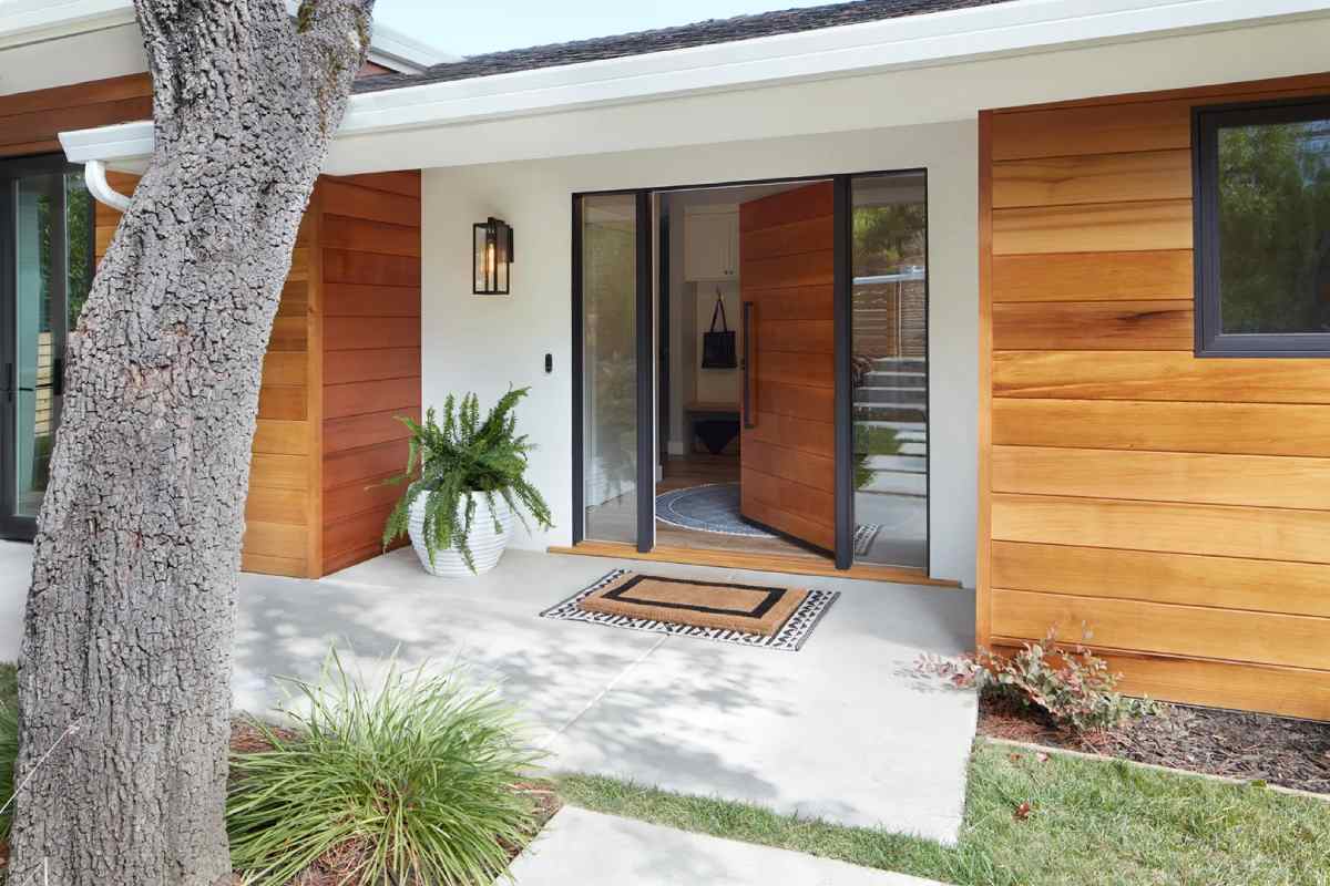 White House Black Trim Wood Accents